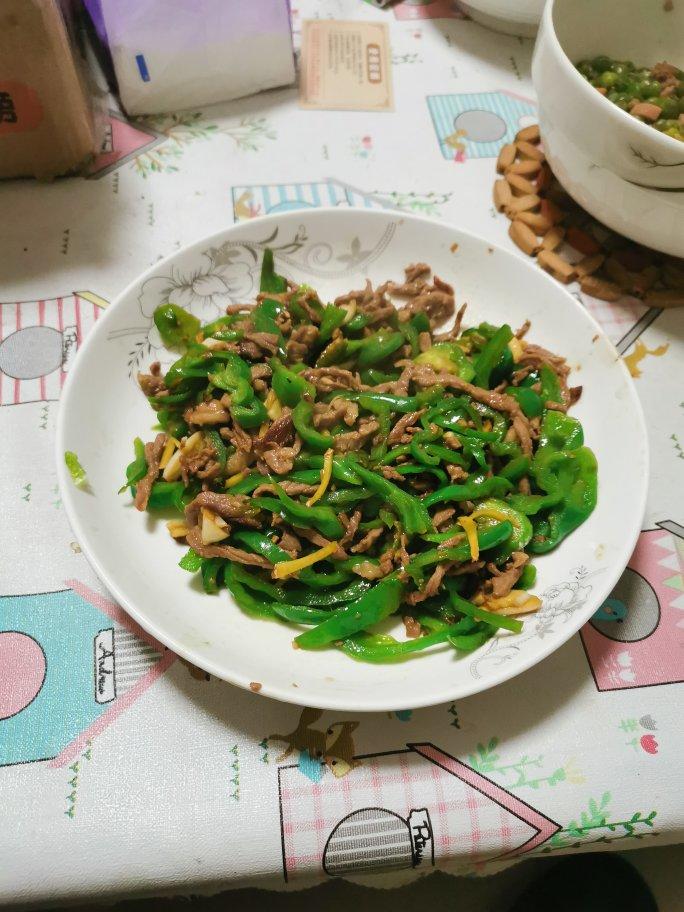 厨师长教你：“青椒肉丝”的正宗做法，色香味俱全