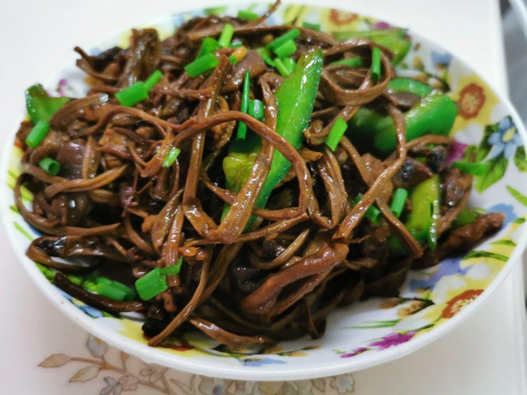 茶树菇炒肉