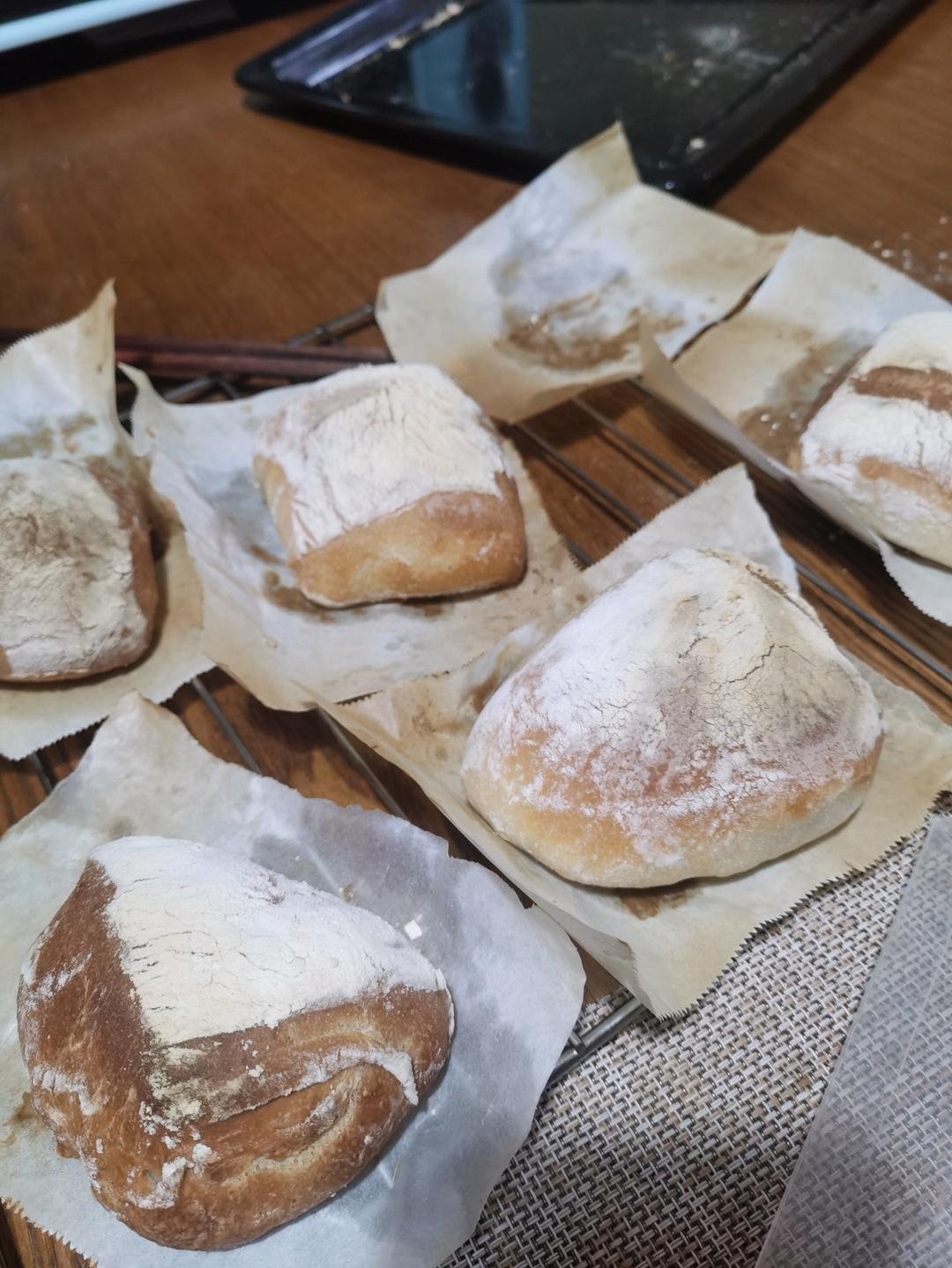 恰巴塔面包  Ciabatta