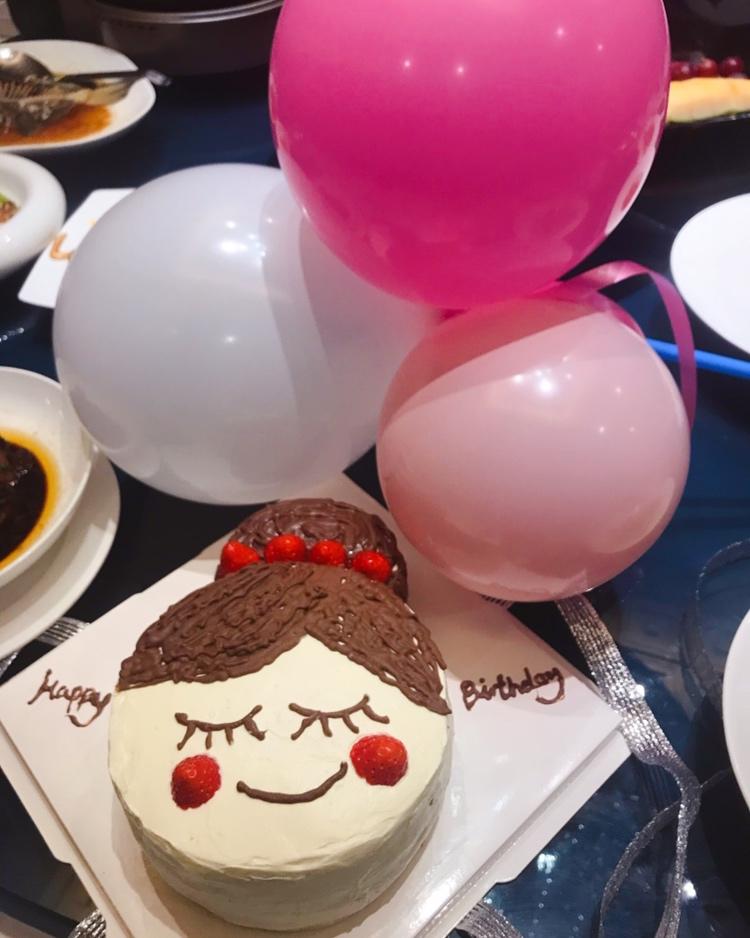 娃娃头生日蛋糕