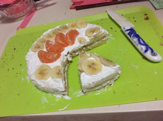 时下流行的鲜奶油戚风裸蛋糕