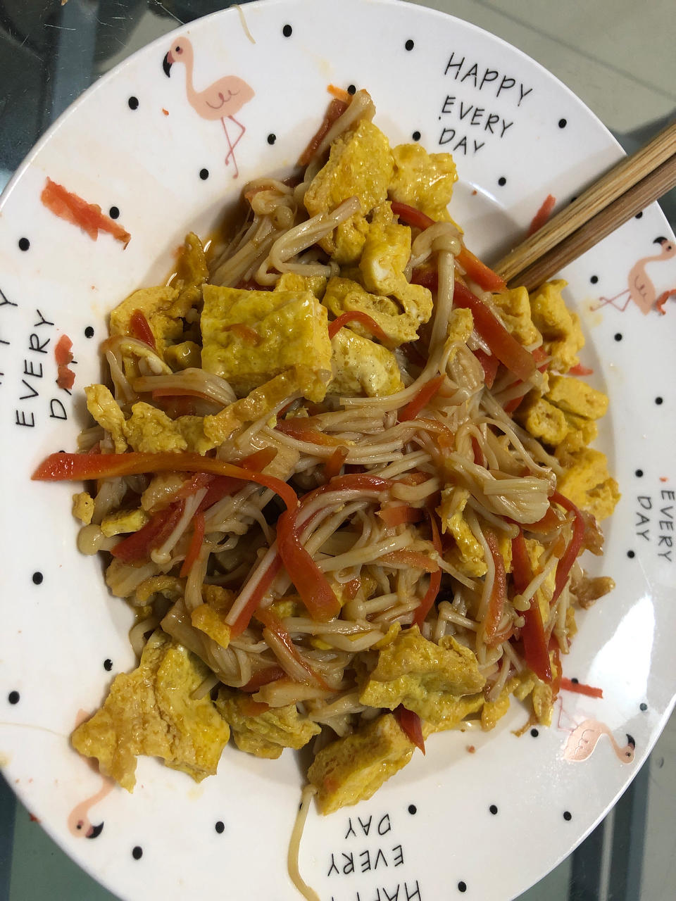 鲜香软嫩😋零失败三色金针菇炒蛋