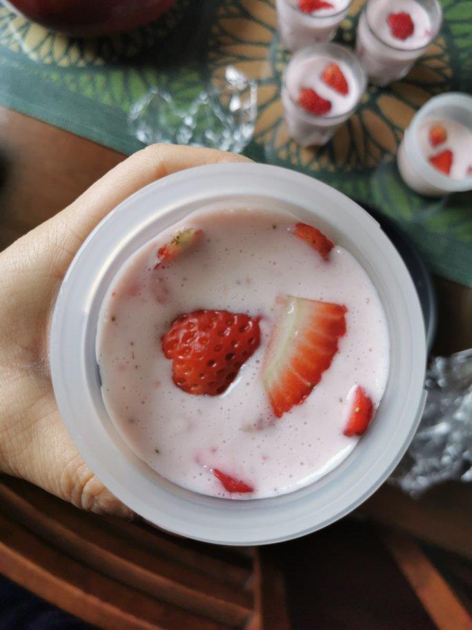 草莓酸奶布丁