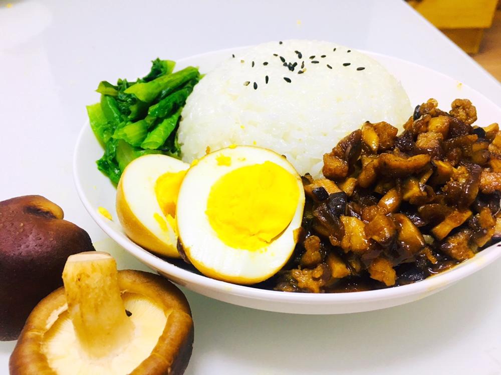 台式卤肉饭