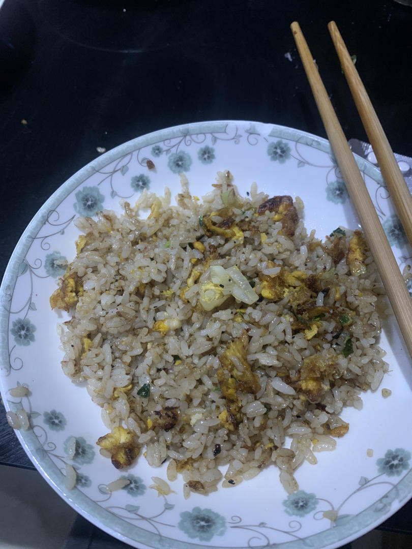 灵魂蛋炒饭（最香最简单）