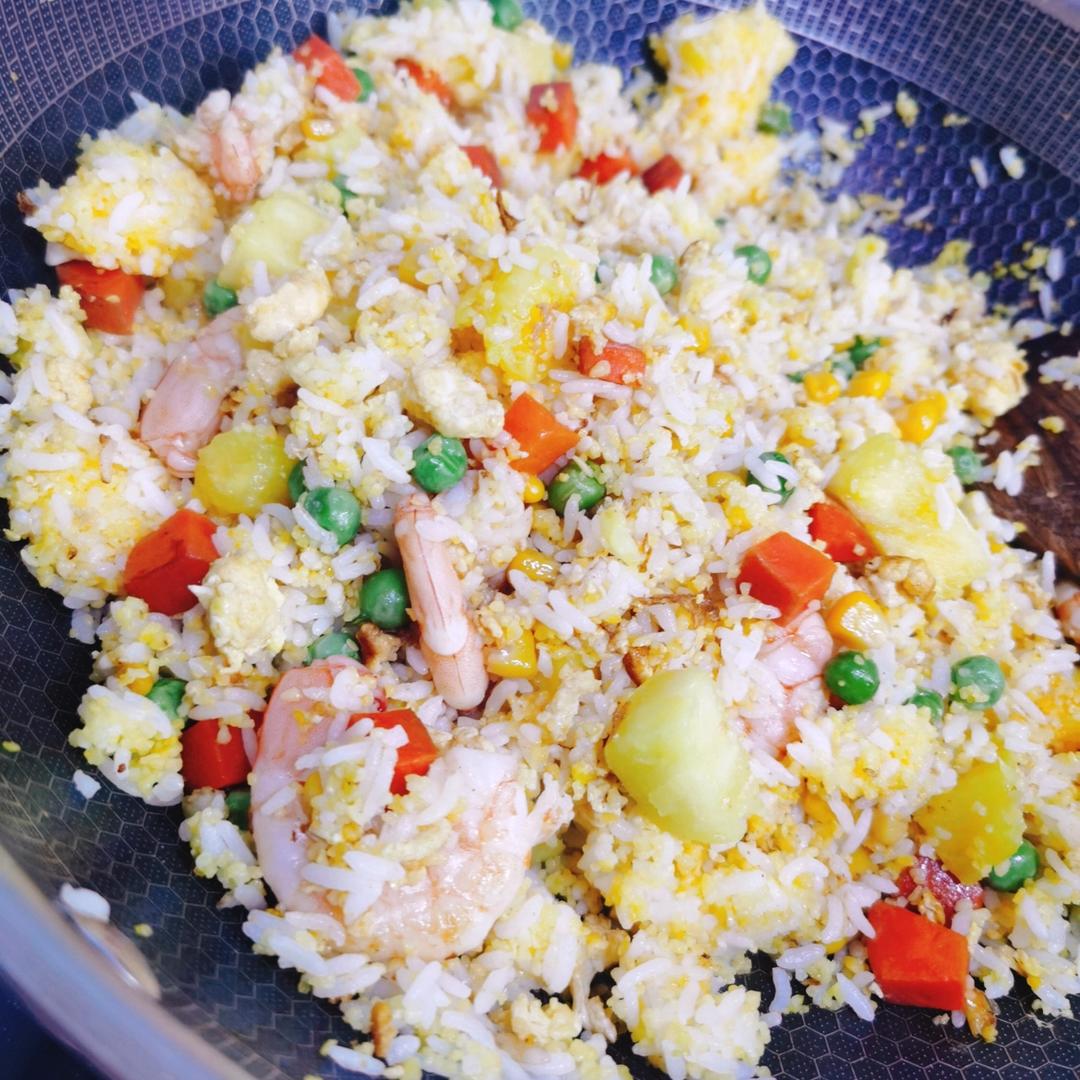 菠萝炒饭
