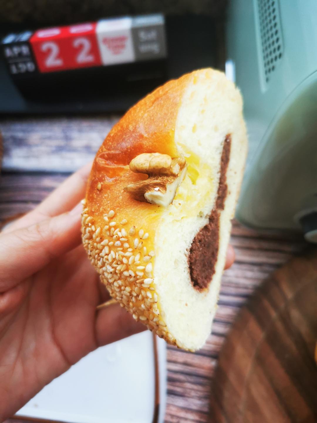 日式芝麻红豆包｜香甜柔软