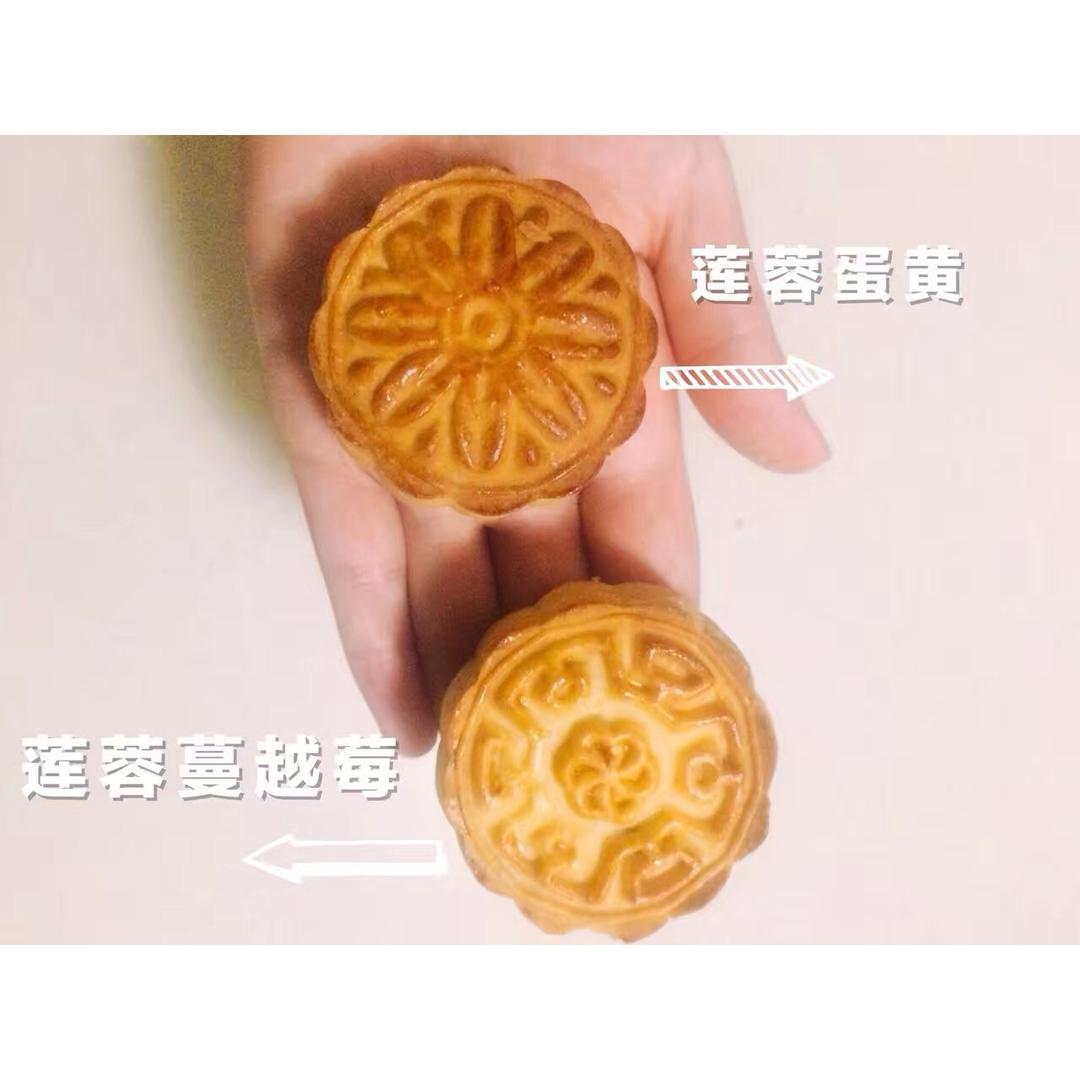 广式月饼—蛋黄莲蓉月饼