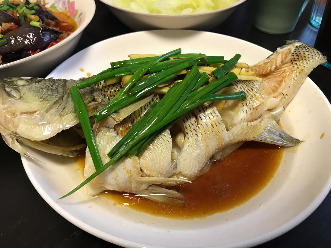 清蒸鲈鱼