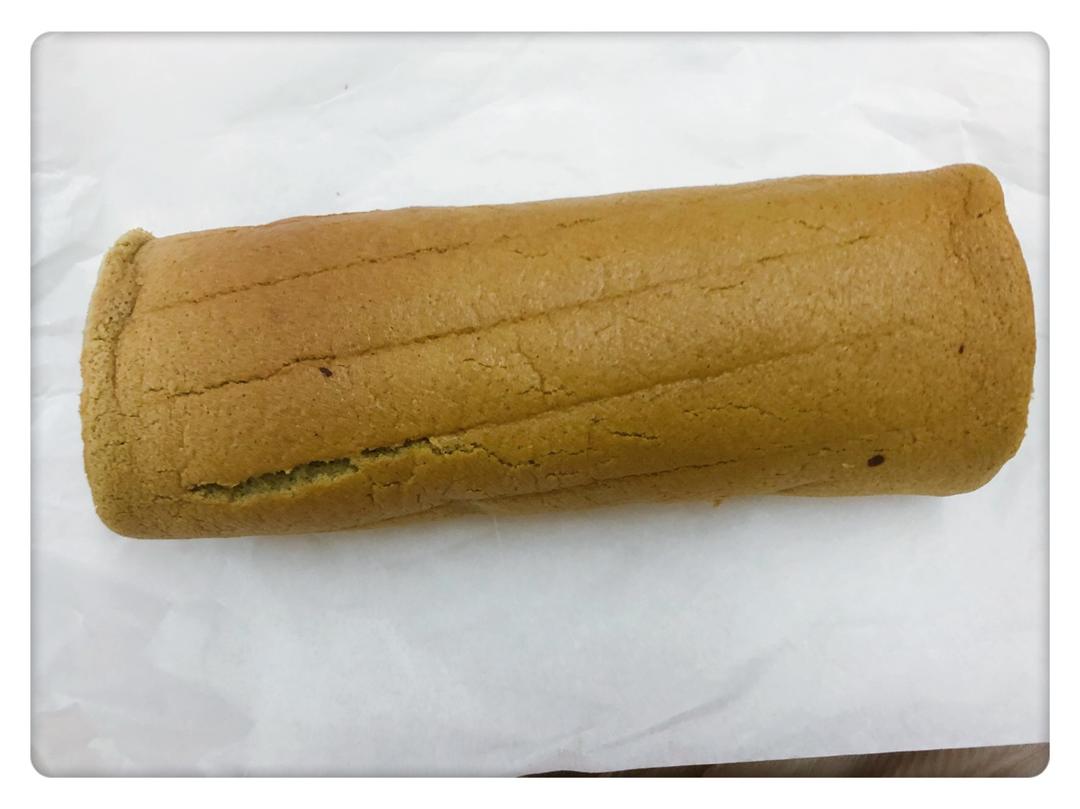 抹茶戚风蛋糕卷