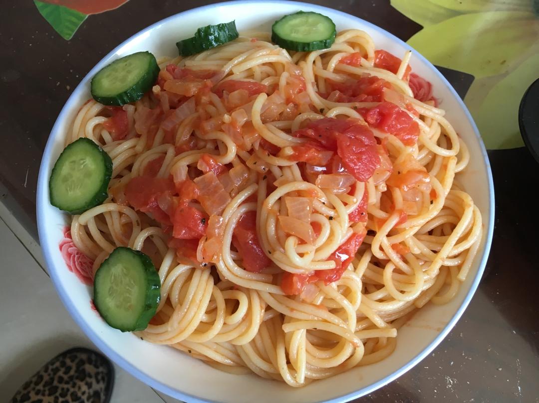 番茄肉酱意大利面