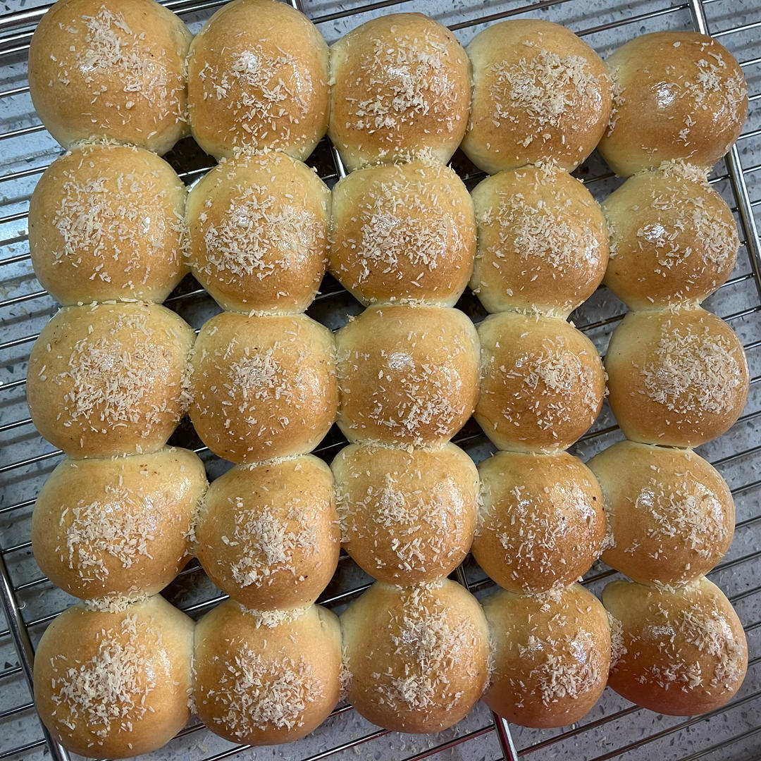 奶香豆沙椰蓉小餐包