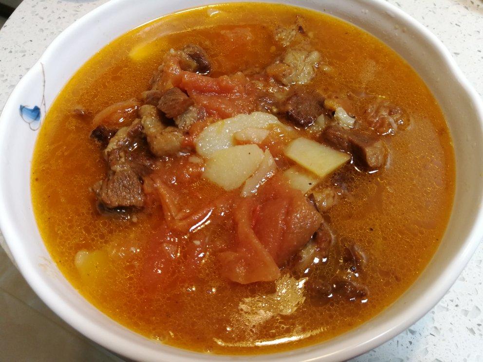 番茄土豆炖牛腩