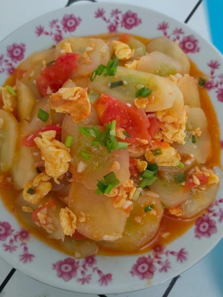 西红柿黄瓜炒鸡蛋