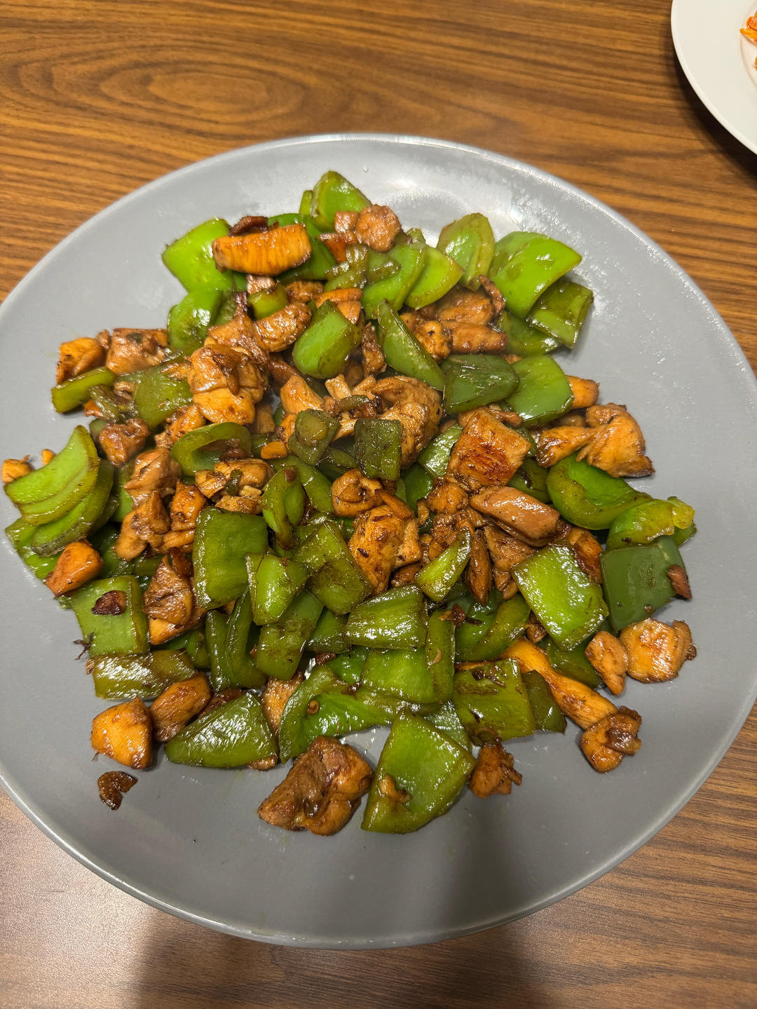 青椒炒鸡腿肉