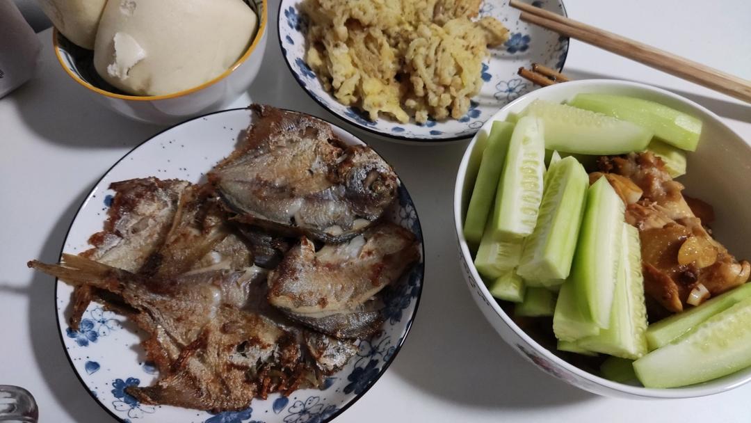 不腥的冷冻鲳鱼做法（盐煎鲳鱼，红烧鲳鱼，香辣鲳鱼）