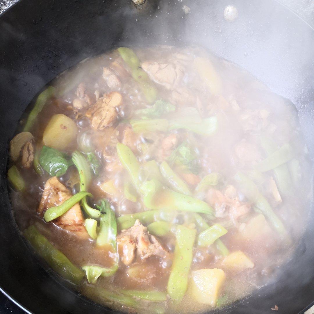 土豆烧鸡块（黄焖鸡）