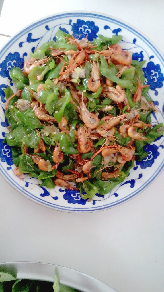 青椒炒河虾