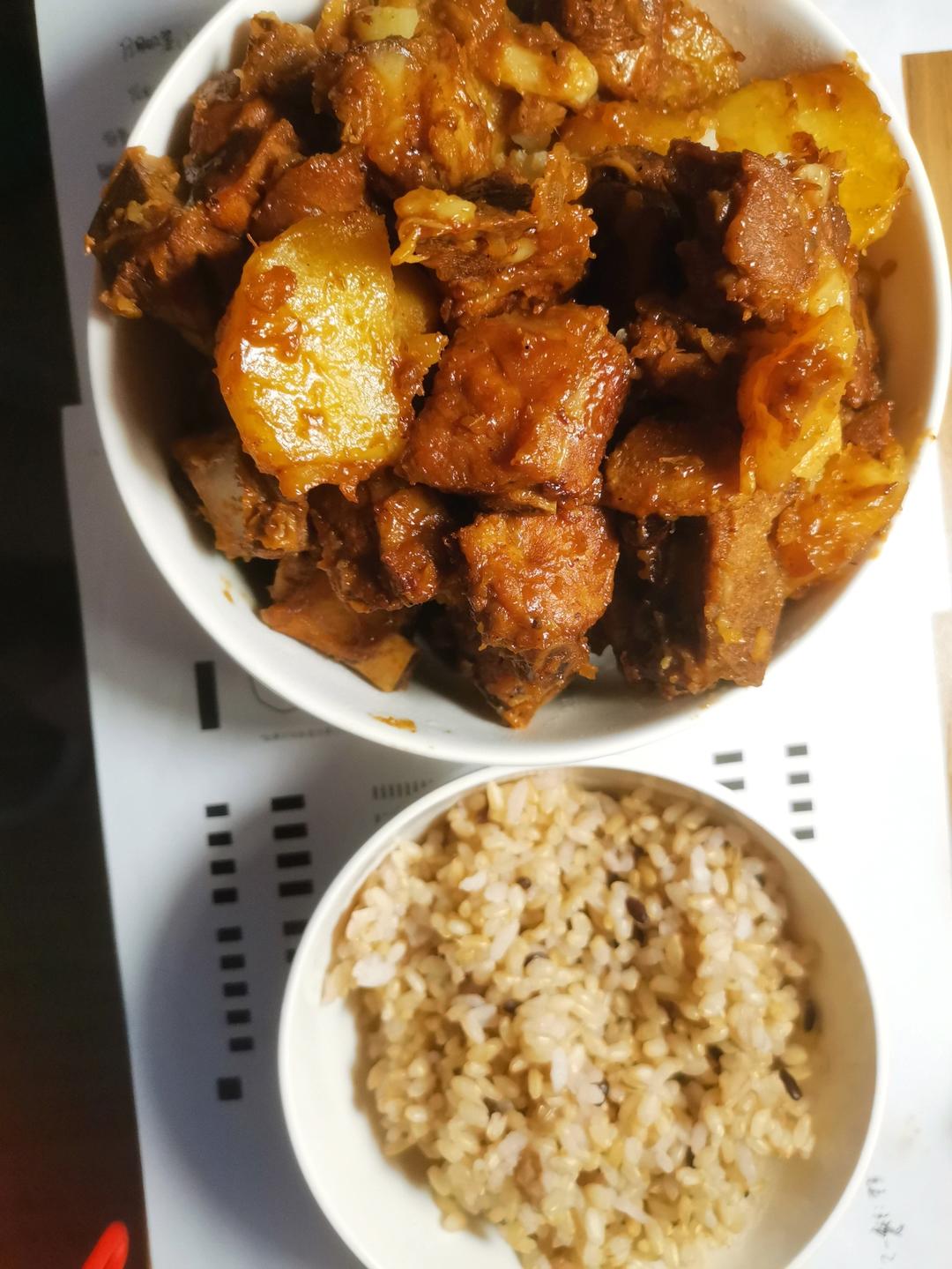 砂锅土豆炖排骨