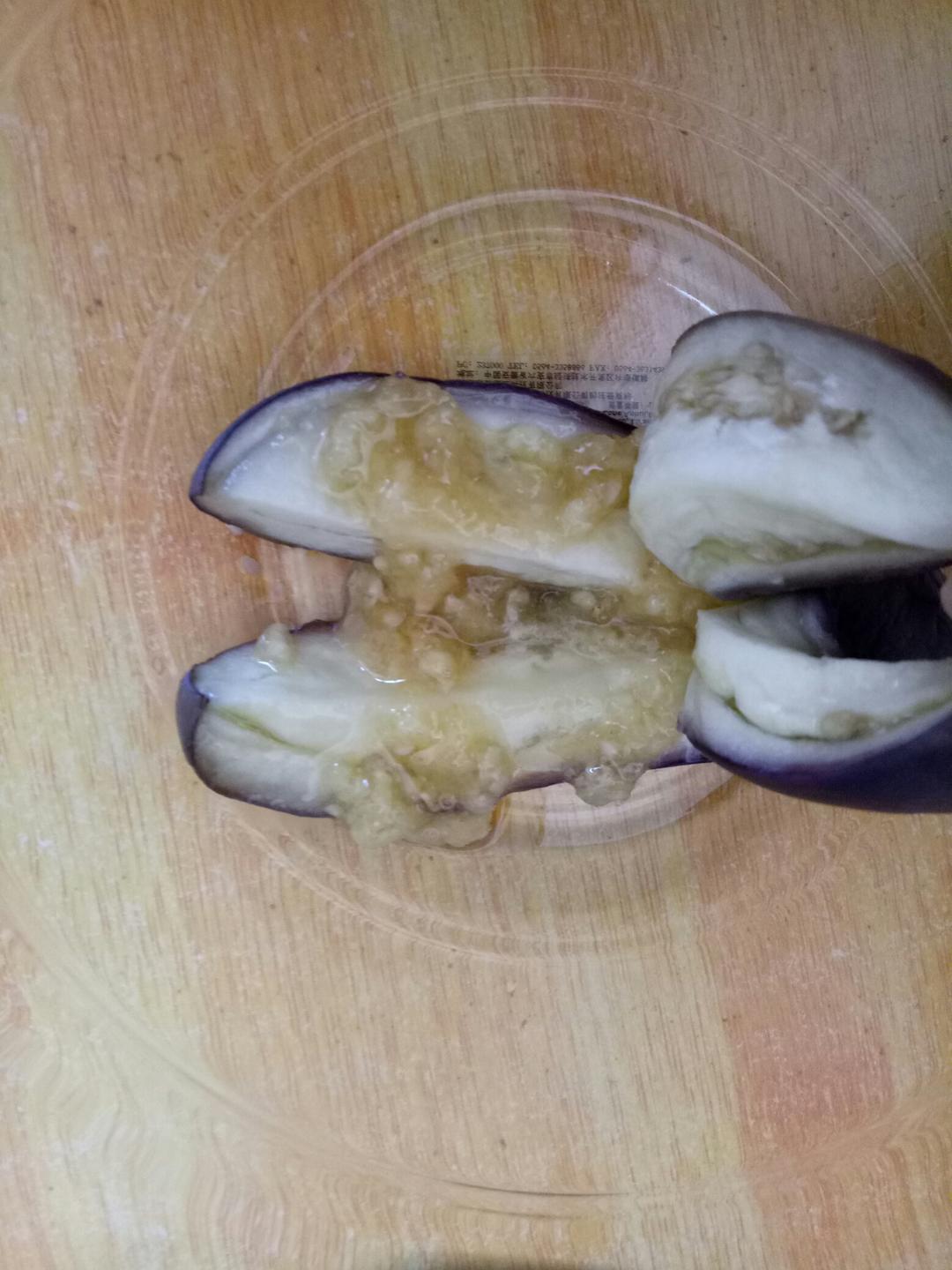 蒜香十足的蒜泥茄子