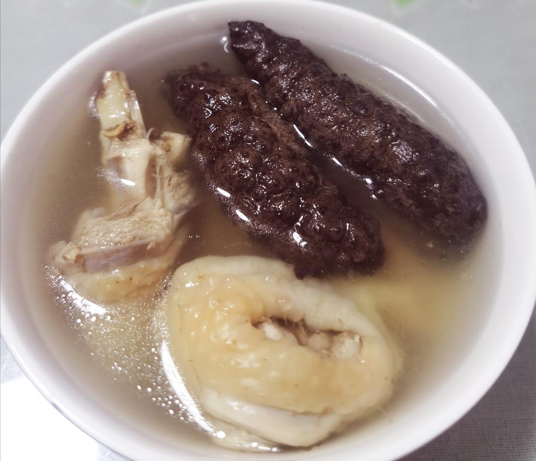 清eu89做的海参炖鸡汤