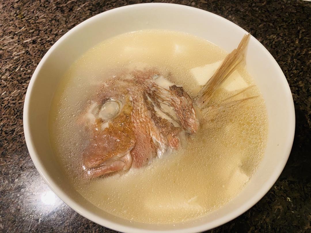 鱼头豆腐汤
