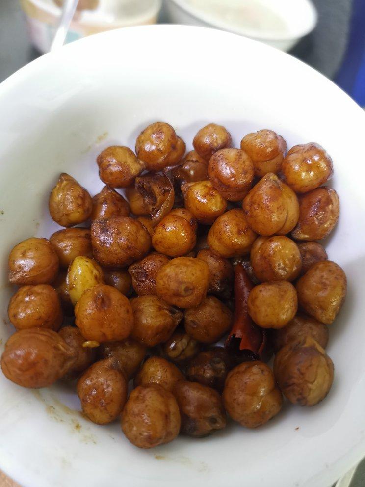 回味无穷的酱黄豆