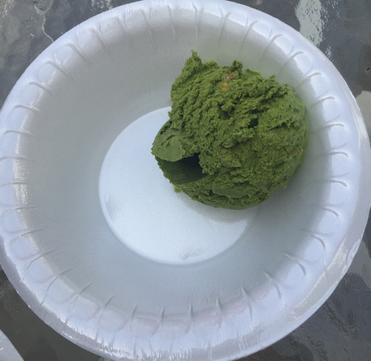 抹茶白巧冰淇淋