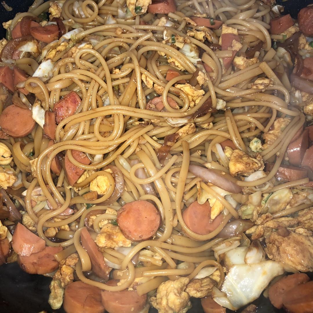 鸡蛋火腿炒面🥢