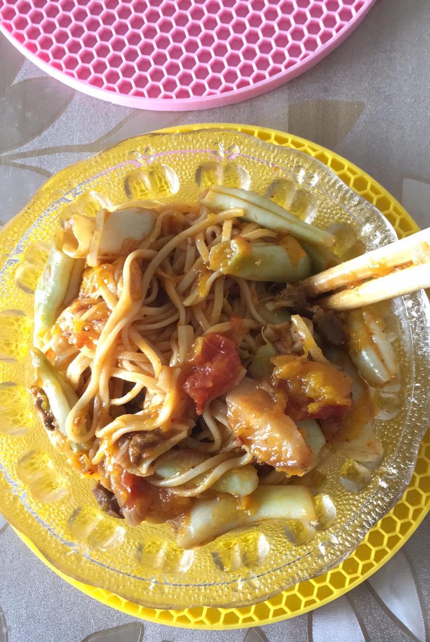 最适合夏天的一锅出--酱香豆角焖面