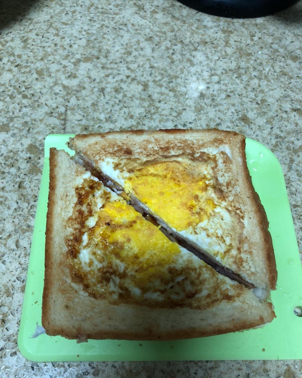 吐司鸡蛋芝士三明治！新做法！❤️