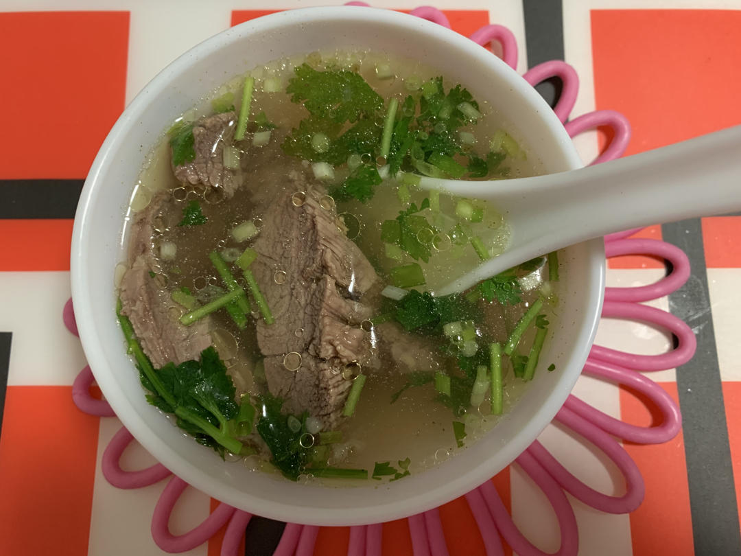 鲜掉眉毛的清炖牛肉汤（面）