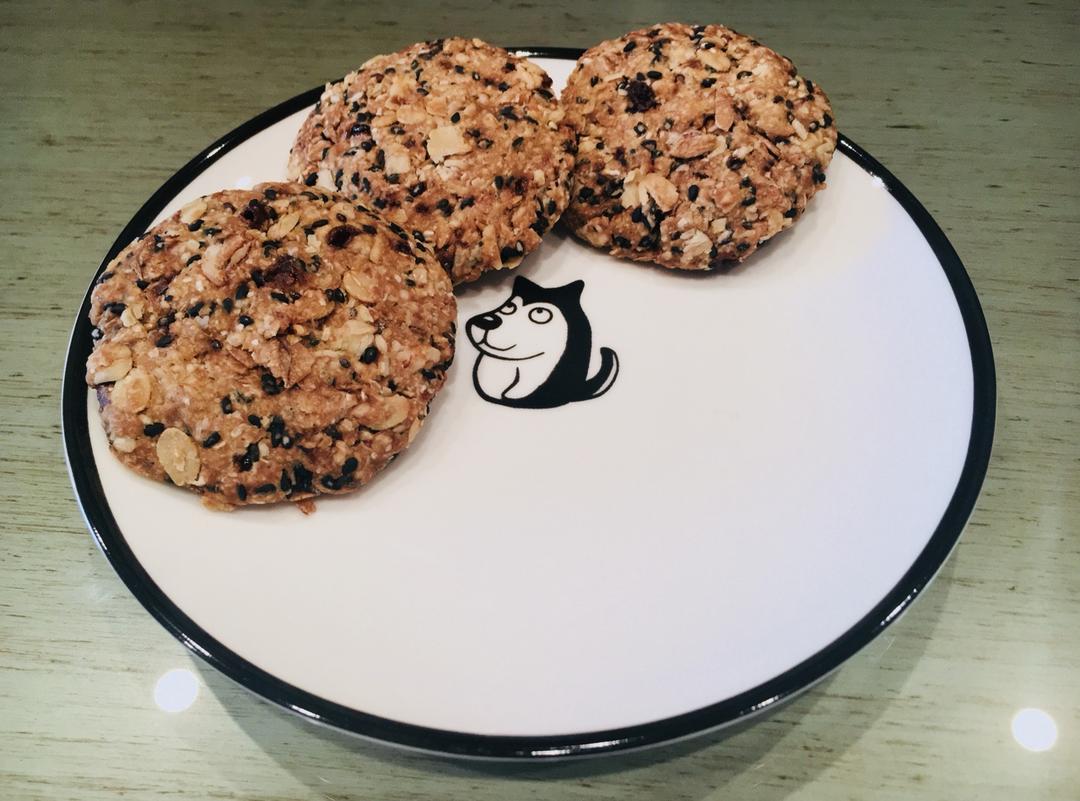 素食:有机燕麦芝麻大饼干