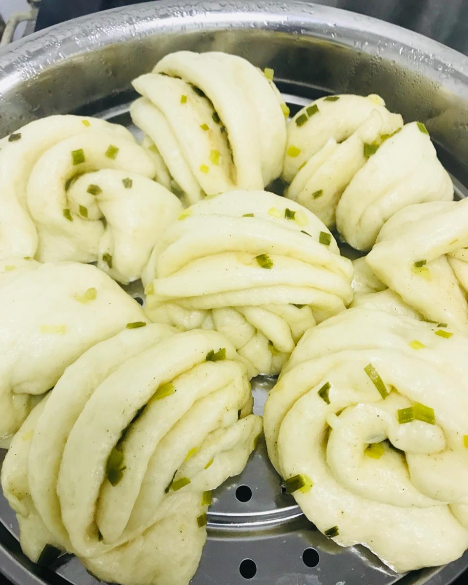 葱油花卷 Steamed Roll