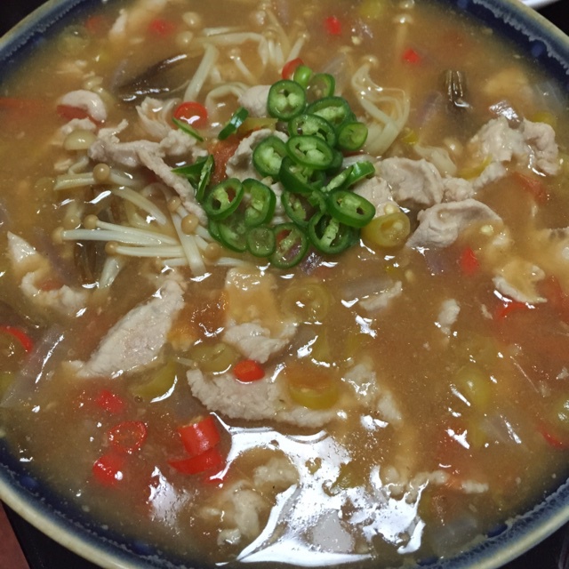 开胃酸汤肥牛