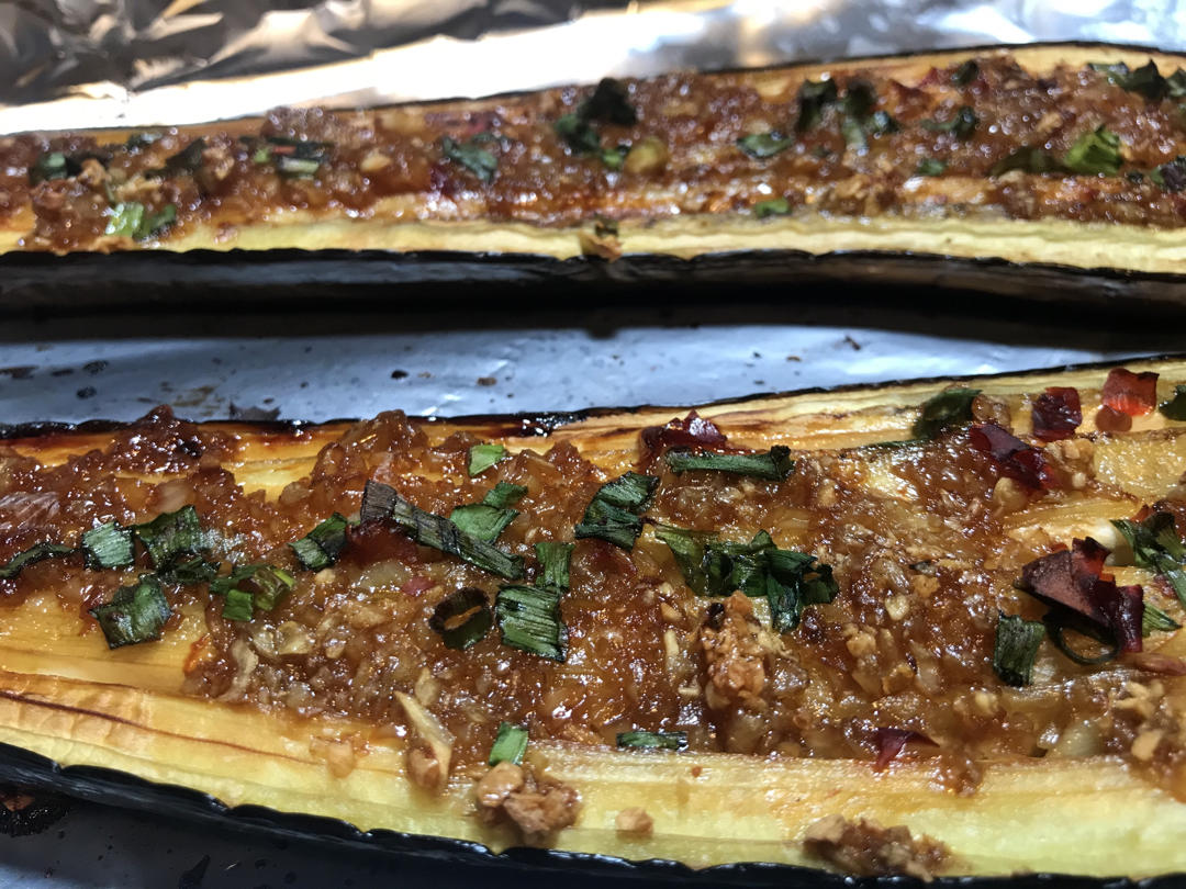 CC招牌菜销魂烤茄子，百吃不厌！