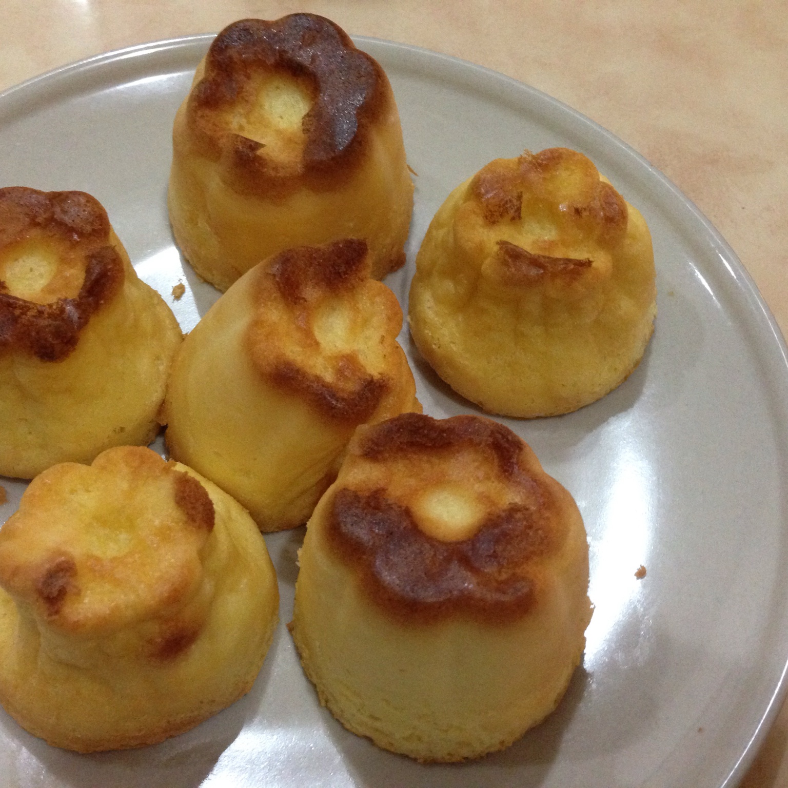 消耗淡奶油之作——淡奶油小蛋糕