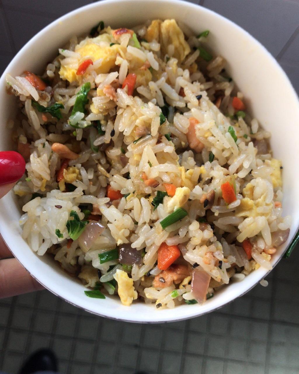 三文鱼蛋炒饭
