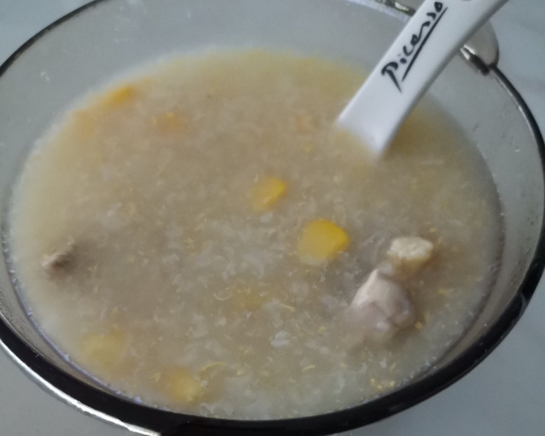 玉米淮山干鸡肉排骨粥的做法