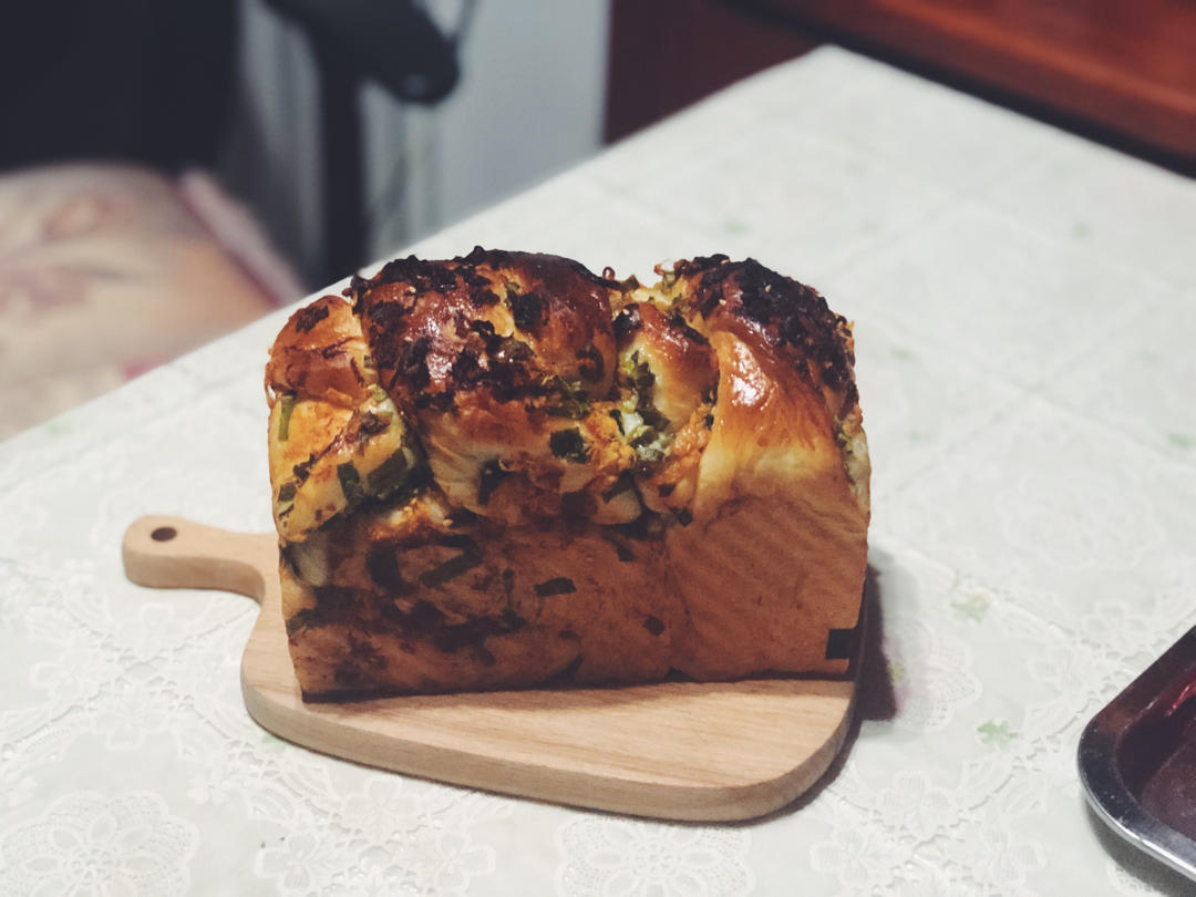 香葱肉松手撕吐司