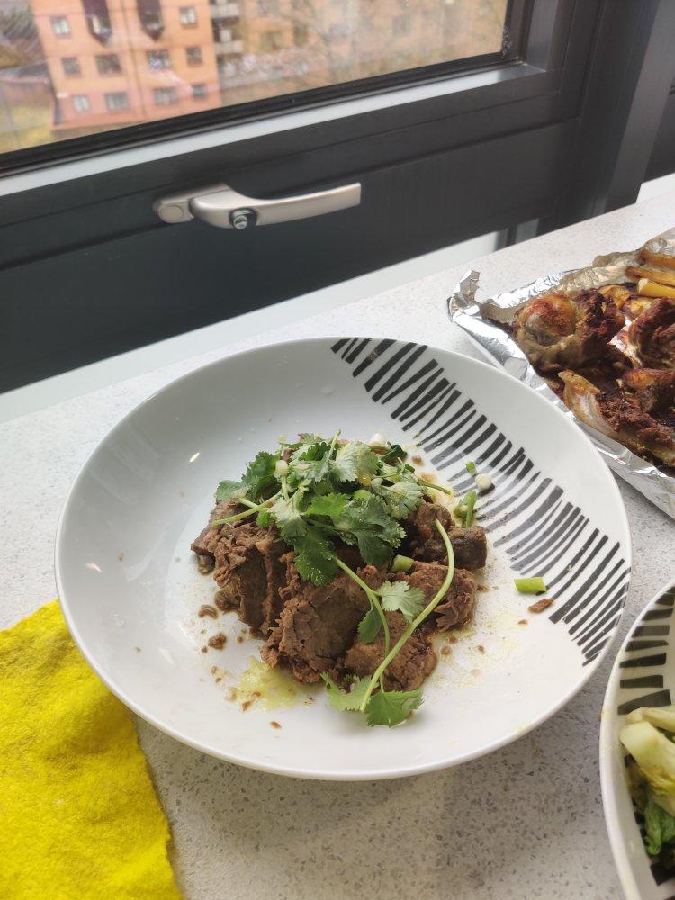 香菜拌牛肉