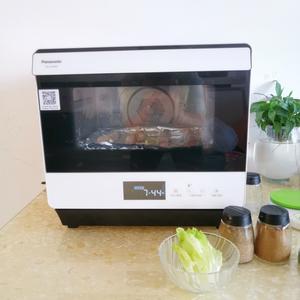 土豆卷烤肠—松下蒸烤箱jk180的做法 步骤4