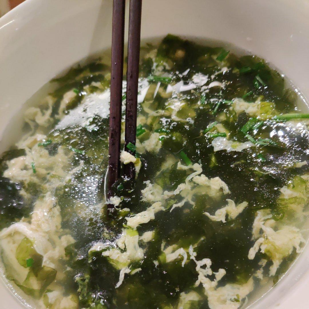 家常菜 超简单的虾皮紫菜汤---最补钙的小虾皮吃法之二 zuoyang做的超