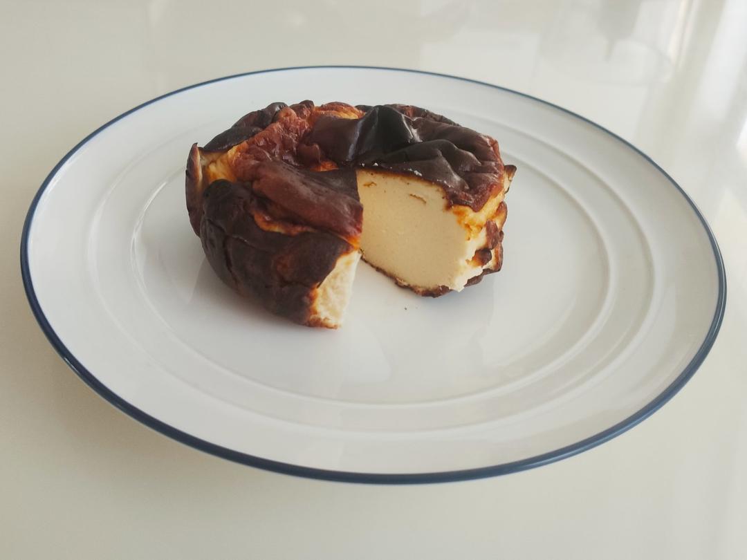 （茅屋奶酪版） 巴斯克烧焦芝士蛋糕｜超低卡、简单无脑