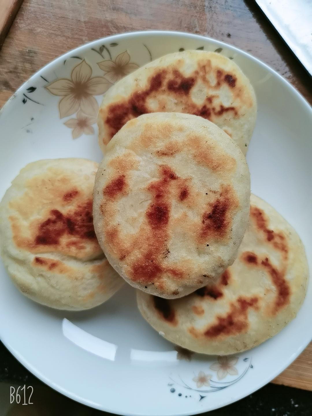 蓬松柔软的发面饼，在家就能做！