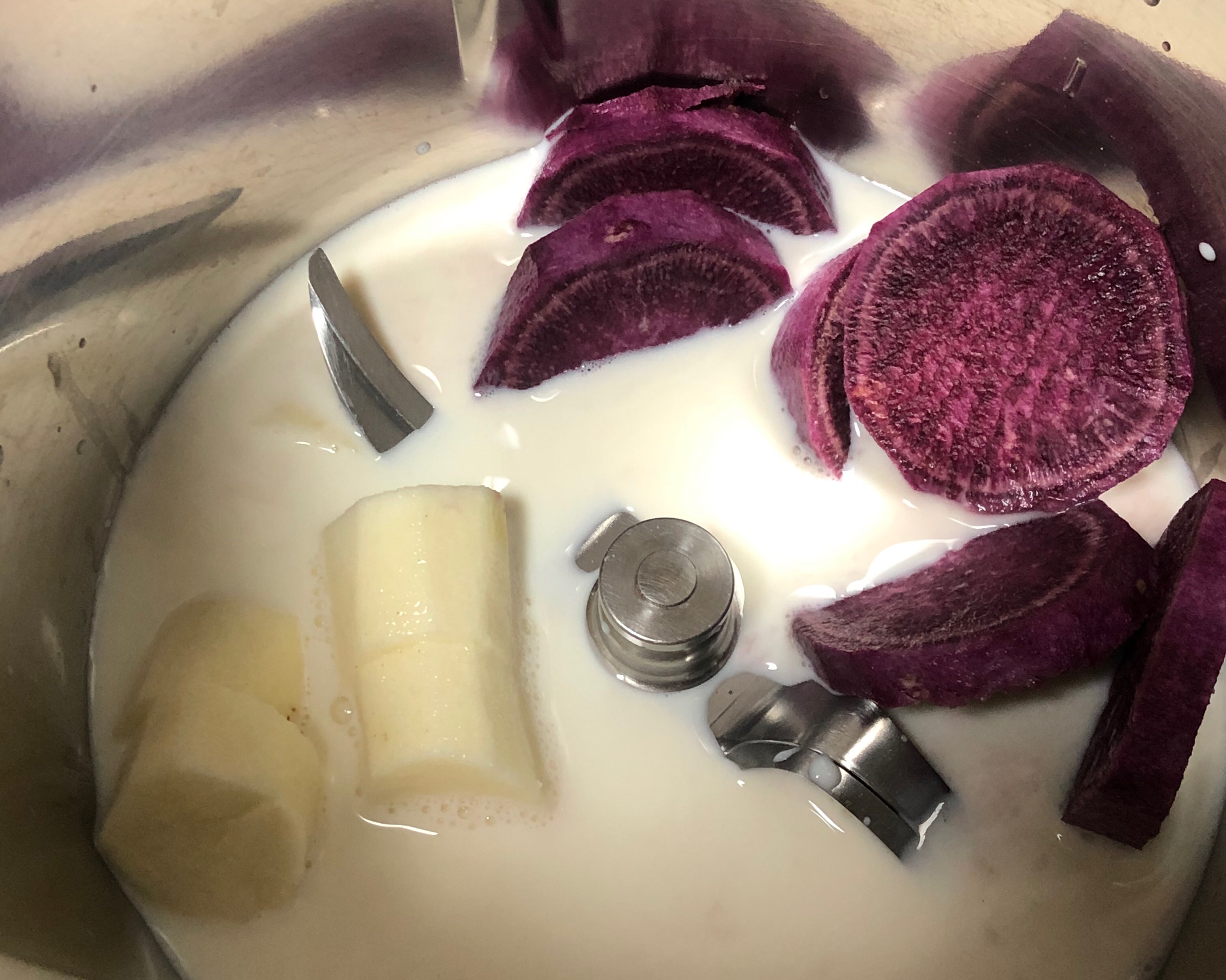 紫薯山药牛奶热饮（健身热饮）的做法 步骤1