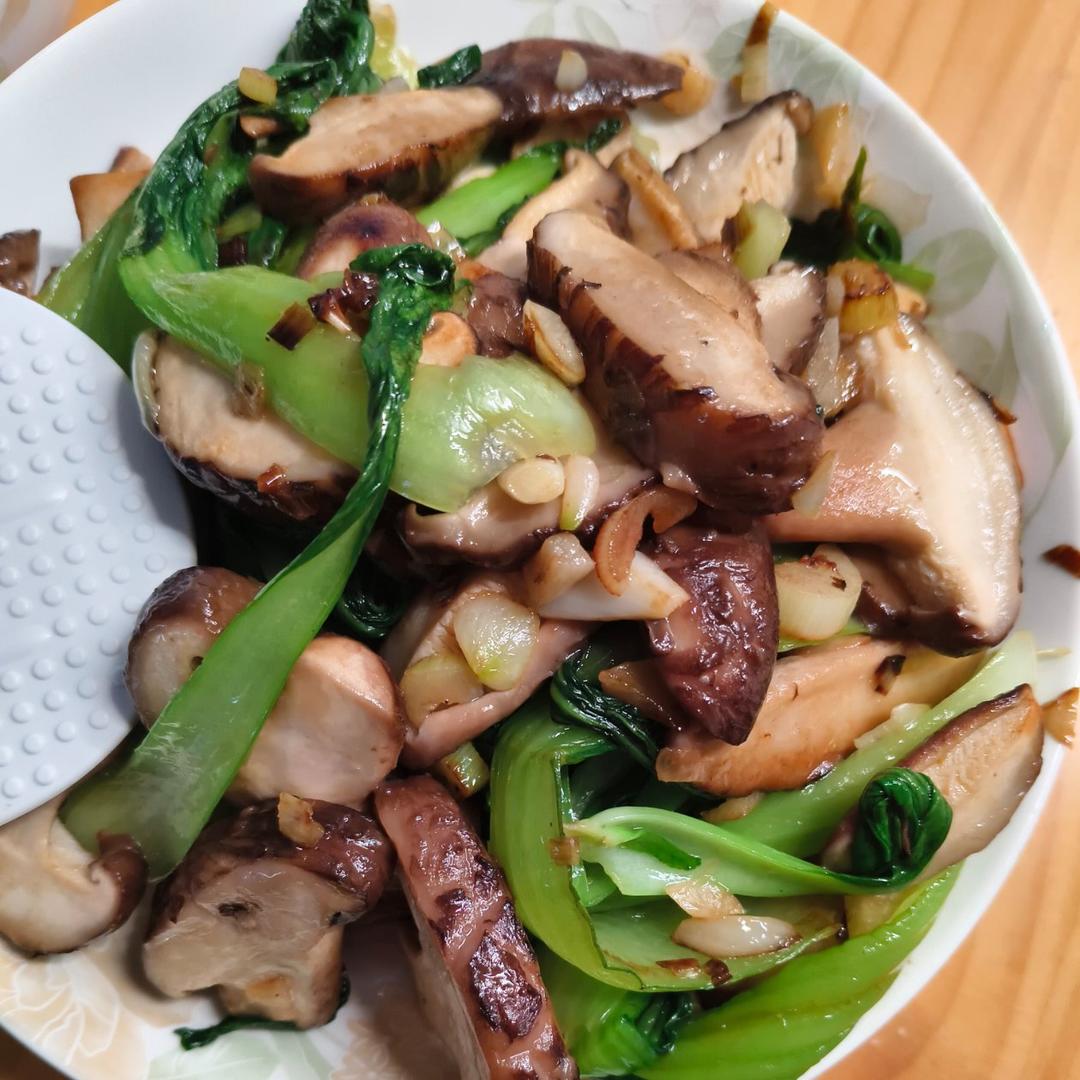比肉还好吃的——蚝油香菇油菜