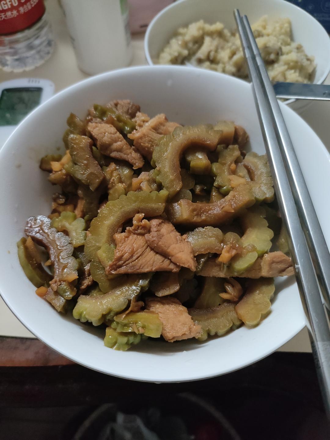 苦瓜炒肉