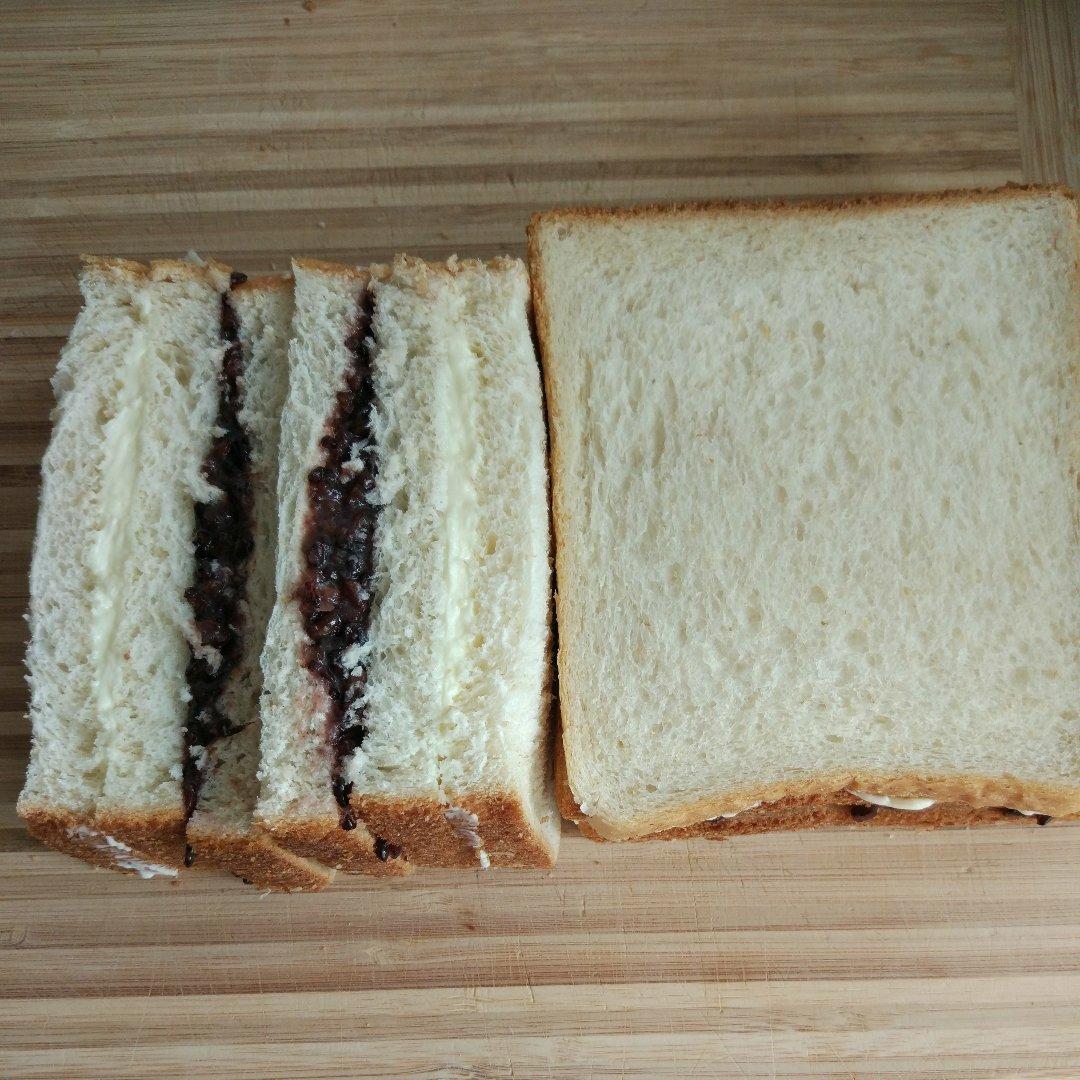 网红紫米奶酪包