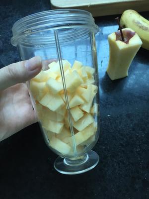 苹果香蕉燕麦养乐多酸奶昔的做法 步骤1
